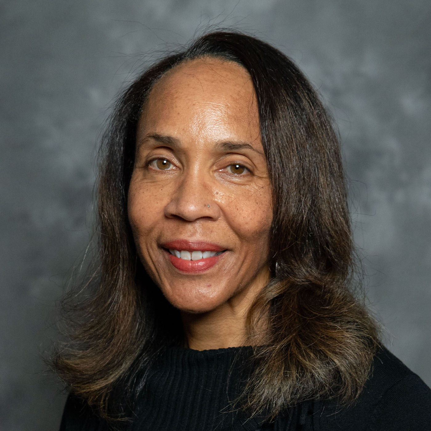 Headshot of Gayle Cummings